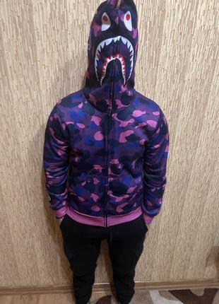 Зипка bape размер m подойдет и на l