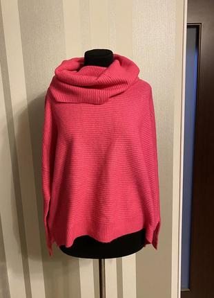 Клёвый свитер водолазка оверсайз цвет фуксии