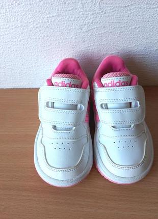 Кроссовки adidas 22 р. стелька 14 см