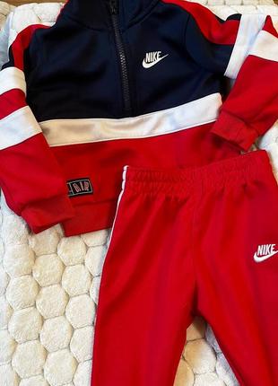 Костюмчик nike для маленького модника