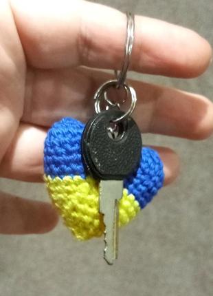 Украинский брелок сердечко для ключей