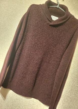 Крaсивый вязаный свитер  tu