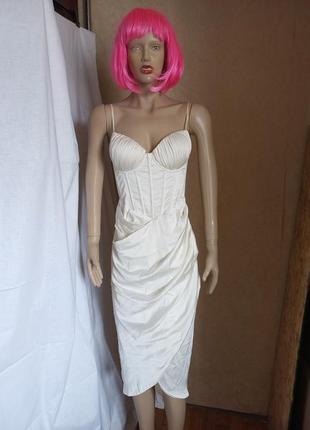 Чарівна сукня 46-48 розмір oh polly,нюанс