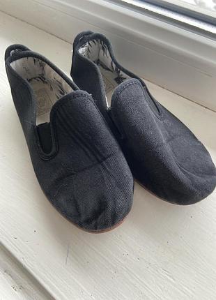 Чешки для дівчат