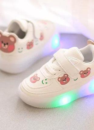 Кросівки з підсвіткою