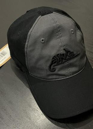 Тактическая бейсболка helikon-tex logo black/shadow grey polycotton ripstop- надежная защита и комфорт новая оригинал