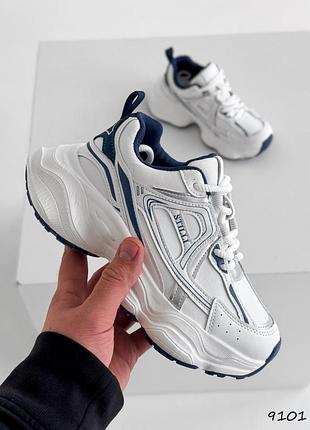 Білі сріблясті з синім натуральні шкіряні кросівки на товстій грубій підошві платформі шкіра