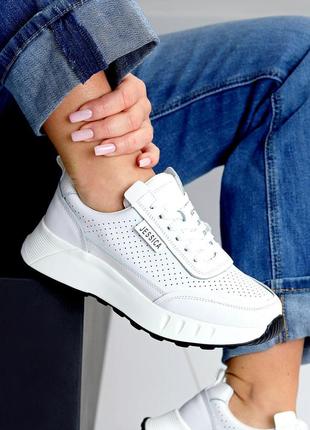 Білі шкіряні кросівки натуральна шкіра з перфорацією