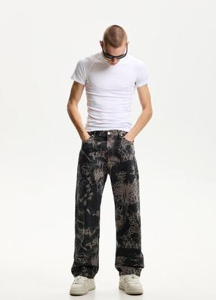 Джинсы с принтом bershka модель baggy