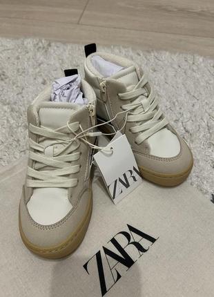 Кеди демісезонні zara