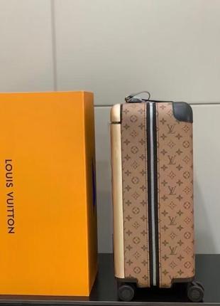 Чемодан lv7 фото