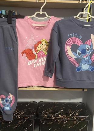Фирменный спортивный костюм stich