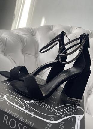 Босоніжки vitto rossi 38 розмір
