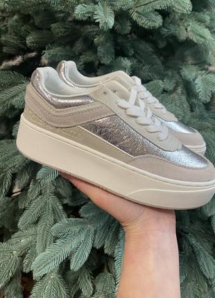 Кросівки для дівчинки zara