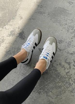 Кросівки white adidas trefoil sweatshirt girls youth pants