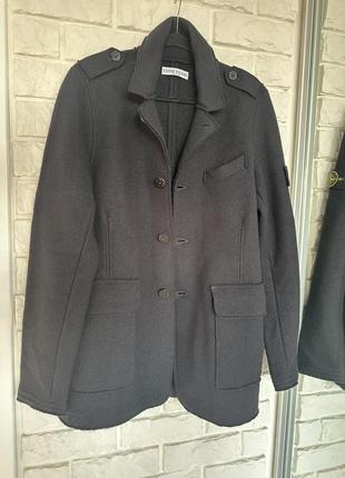 Пальто чорне чоловіче stone island, розмір l