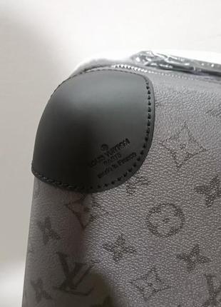 Чемодан lv5 фото
