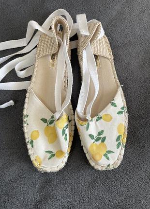 Босоножки, эспадрильи