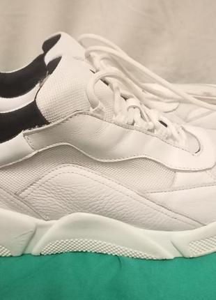 Кросівки португалія 43/277