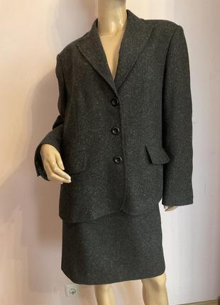 Напівовняний костюм в ялинку/46/ brend luisa viola