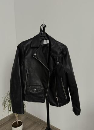 Кожаная zara