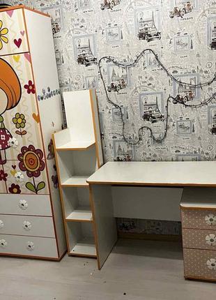 Стіл дитячий 3