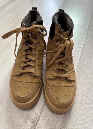 Кросівки adidas