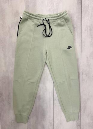 Жіночі спортивні штани nike fb8330-370