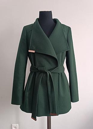 Короткое шерстяное пальто ted baker roses,2/s, изумрудного цвета на запах с пояском