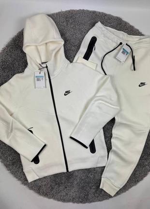 Костюм Жіночий спортвный комплект nike