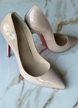 Туфли лабутен