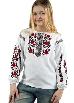 Лляна вишиванка на дівчинку