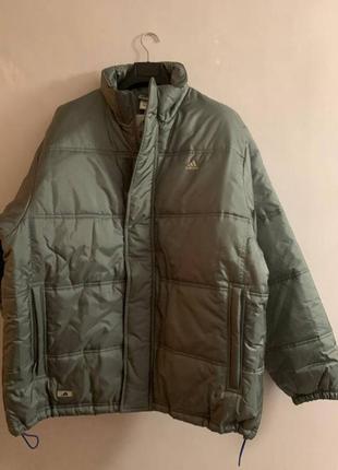 Куртка весняна adidas originals jacket puffer
оригинал!!!