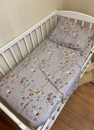 Постельное белье в детскую кроватку 3в1 простынь на резинке (од07872)
