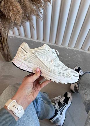 Кроссовки nike zoom vomero 5 white