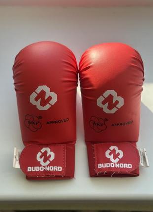 Перчатки для карате