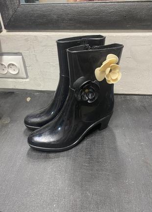 Резиновые сапожки на кольцах с молнией dual 37/23cm стелька.