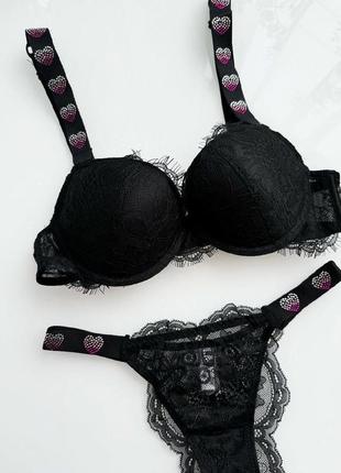 Кружевной комплект нижнего белья на чашку в