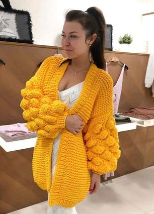 В'язаний кардиган малинки об'ємні рукави крупна вʼязка стильний 💛