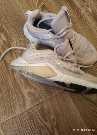 Кроссовки nike