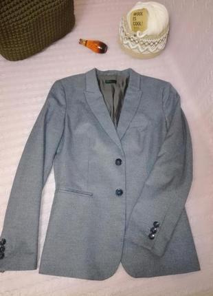 Стильный стрейчевый пиджак benetton, р.14