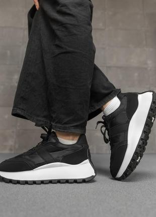 Жіночі кросівки kari ch/b