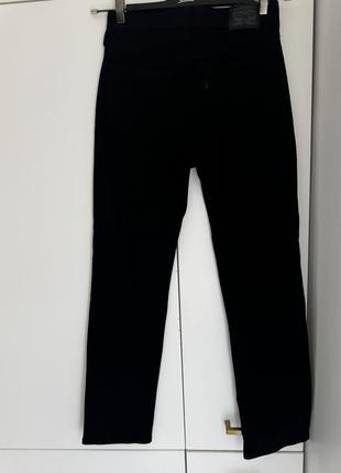 Джинси levis