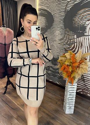 Беж/молочное прямое трикотажное платье. короткое платье-джемпер 42-485 фото