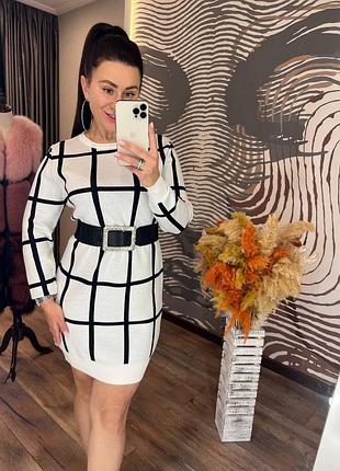 Беж/молочное прямое трикотажное платье. короткое платье-джемпер 42-489 фото