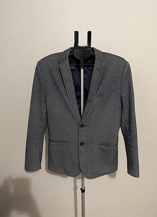 Пиджак мужской. состояние идеальное. размер 48. бренд h&m.