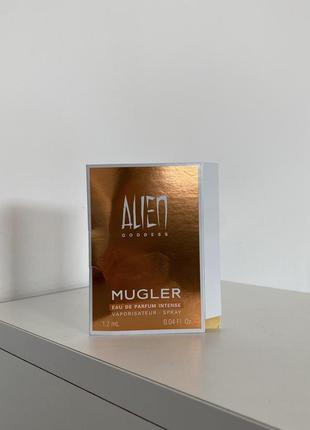 Пробник парфумованої води alien goddess intense mugler