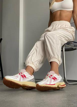 Кросівки new balance 1906d beiger red