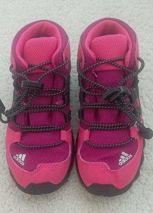 Детская демисезонная обувь adidas (gore -tex)