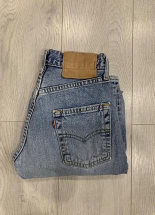 Levi’s 533 mom